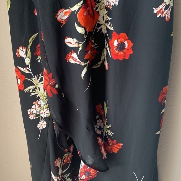 Floral Sleeveless Faux Wrap High Low Romper Dress - Picture 4 of 8